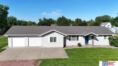 403 Oak St, Silver Creek, NE 68663