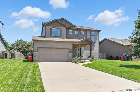 13713 S 42nd Ave, Bellevue, NE 68123