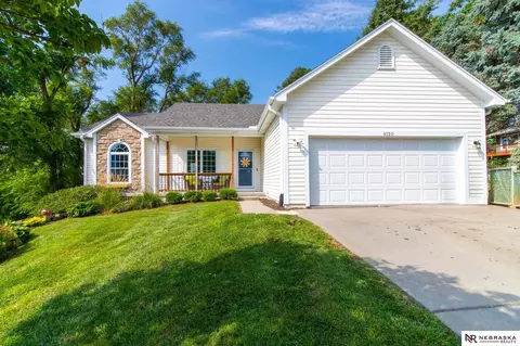 8120 N 37th St, Omaha, NE 68112