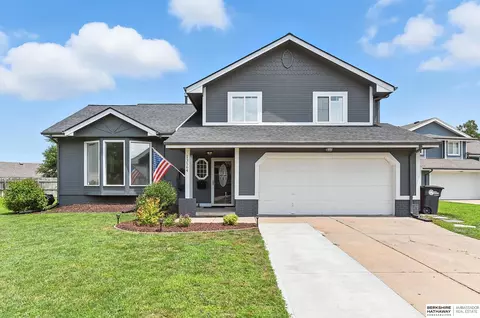 13564 V Cir, Omaha, NE 68137