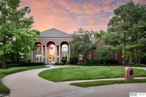 15826 California St, Omaha, NE 68118