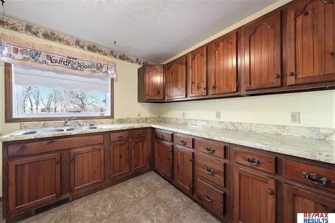 18202 Platteview Rd, Springfield, NE 68059 photo 16