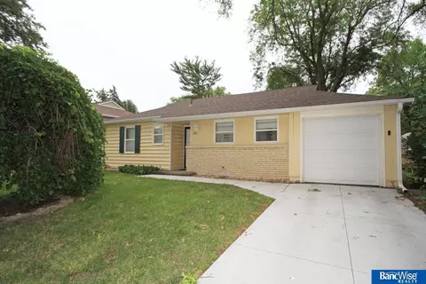 3411 Van Dorn St, Lincoln, NE 68506