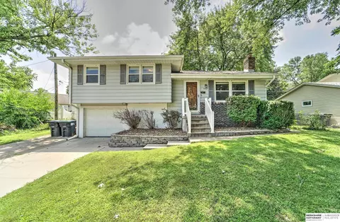 14167 Karl St, Omaha, NE 68137