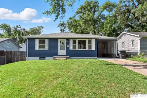 4215 Vernon Ave, Omaha, NE 68111