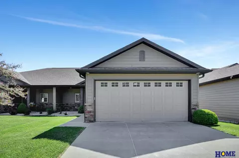 6258 S 85th Ct, Lincoln, NE 68526