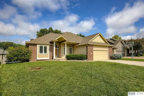 1716 S 177th Cir, Omaha, NE 68130