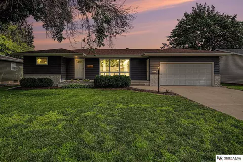 2110 E 2nd St, Fremont, NE 68025
