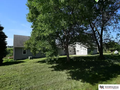 Exterior - 18606 Cornish Rd, Springfield, NE 68059 photo 10 of 13