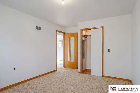 Bedroom - 18606 Cornish Rd, Springfield, NE 68059 photo 2 of 6