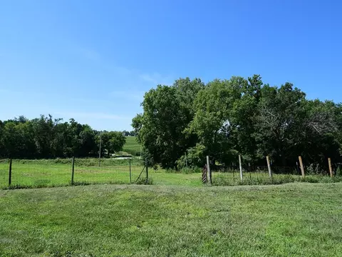 Exterior - 18606 Cornish Rd, Springfield, NE 68059 photo 1 of 13
