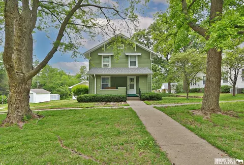1041 5th St, Pawnee City, NE 68420