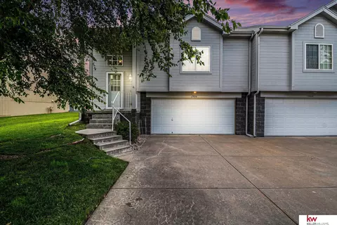15036 Tibbles St, Omaha, NE 68116