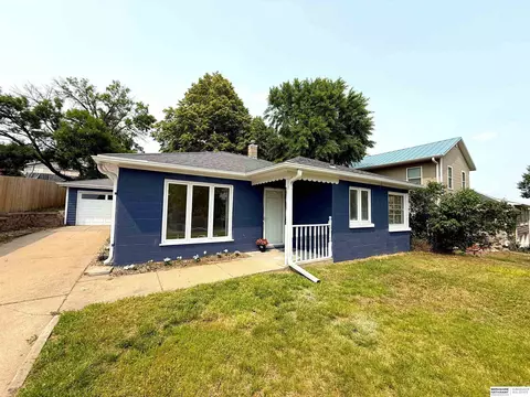 1260 Belmont Ave, Lincoln, NE 68521