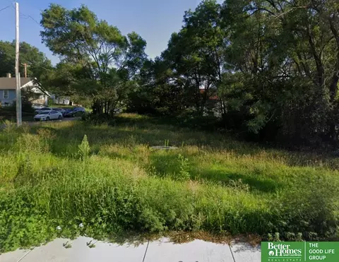 4903 Q St, Omaha, NE 68117