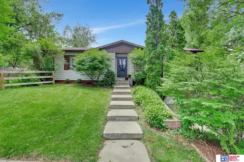 3521 Wildbriar Ln, Lincoln, NE 68516