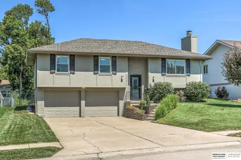 13416 Grover St, Omaha, NE 68144