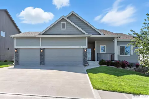 17849 Tibbles St, Omaha, NE 68116