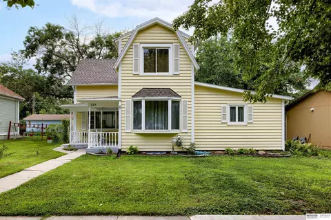 519 N 3rd St, Seward, NE 68434