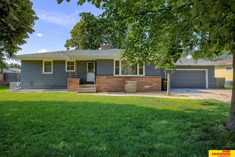 2211 Phelps Ave, Fremont, NE 68025
