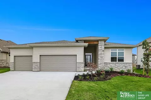 19836 Adams St, Omaha, NE 68135
