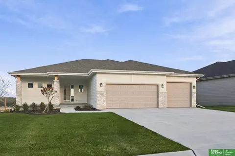 10909 N 160 St, Bennington, NE 68007