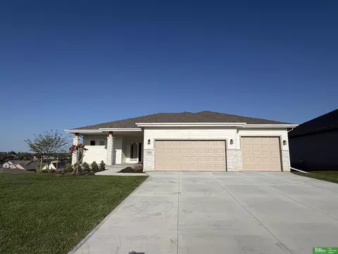 10909 N 160 St, Bennington, NE 68007