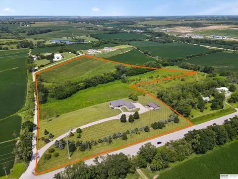 12430 N 204th St, Bennington, NE 68007