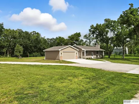 Exterior - 1244 S 258th St, Waterloo, NE 68069 photo 1 of 22