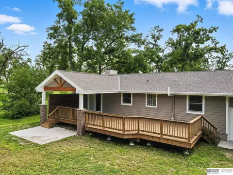 Exterior - 1244 S 258th St, Waterloo, NE 68069 photo 7 of 22