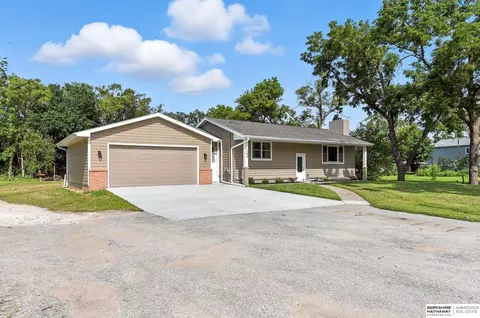 Exterior - 1244 S 258th St, Waterloo, NE 68069 photo 10 of 22
