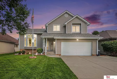 16326 Ames Ave, Omaha, NE 68116