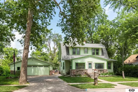 208 W Alexander St, Valley, NE 68064