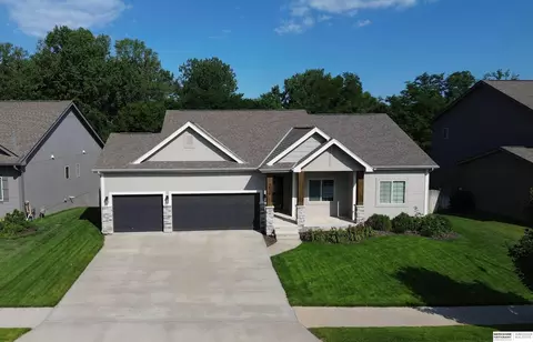 4526 S 199th Ave, Omaha, NE 68135