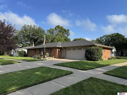 620 Grant St, Osceola, NE 68651