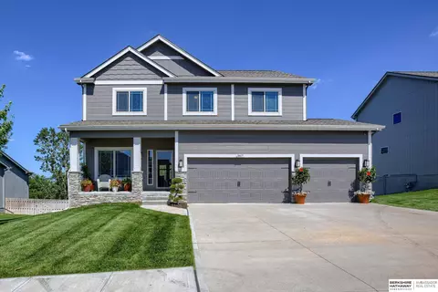 14417 Tregaron Dr, Bellevue, NE 68123