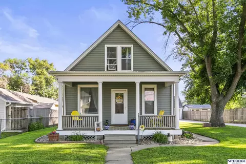 414 E 14th St, Fremont, NE 68025