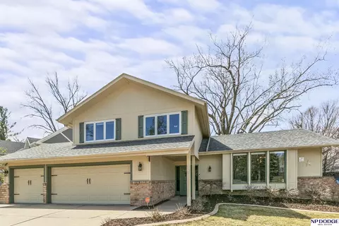 514 Martin Dr, Bellevue, NE 68005