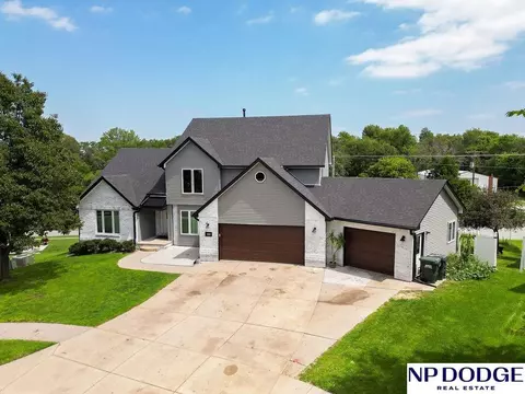 1021 Mary Beth Cir, Blair, NE 68008