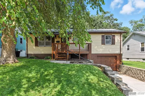 2418 S 6th St, Omaha, NE 68108