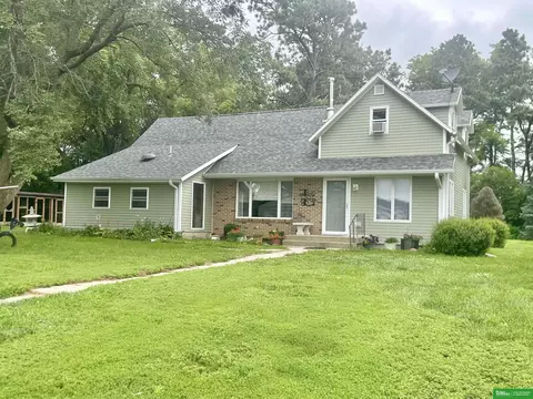 2235 K Rd, West Point, NE 68788