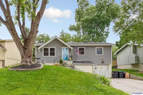 4656 N 127 St, Omaha, NE 68164