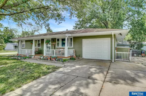 5331 Aylesworth Ave, Lincoln, NE 68504