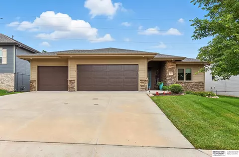 14455 Vane St, Bennington, NE 68007