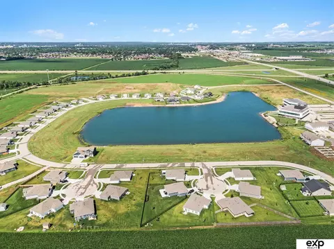 1959 Aaron Way, Fremont, NE 68028