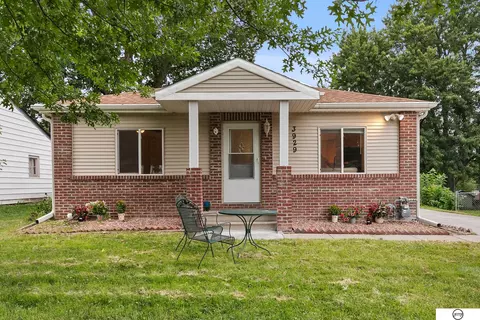 3929 Lewis Ave, Lincoln, NE 68521