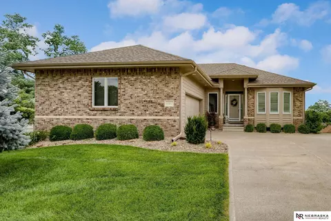 13467 Fowler Ave, Omaha, NE 68164