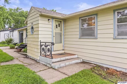 502 Jefferson St, Waterloo, NE 68069 photo 3