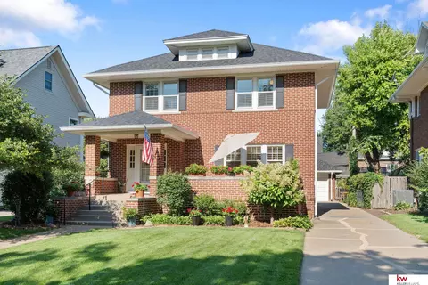 318 S 51st Ave, Omaha, NE 68132