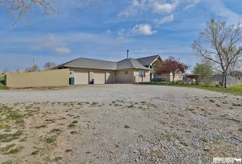 21806 S 190 St, Adams, NE 68301